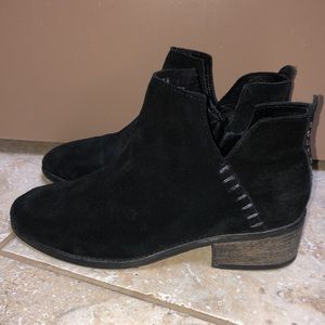 Diba True black suede leather Veeva Devva ankle booties. Size 7.5
